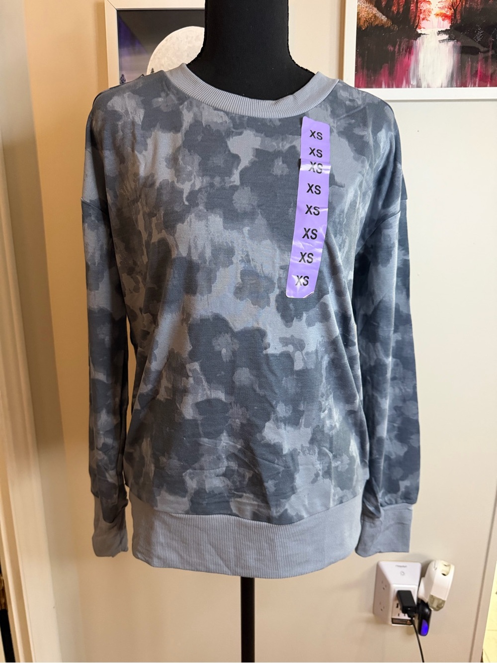 Mondetta Women's Printed Lightweight Crewneck Active Sweatshirt - Size XS
